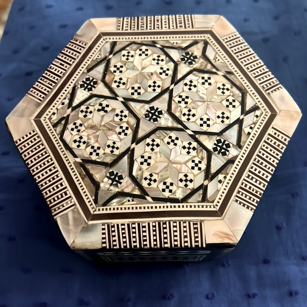 Mosaic Moorish Hexagonal Box Shell Inlaid Decorative Trinket/Storage Vintage